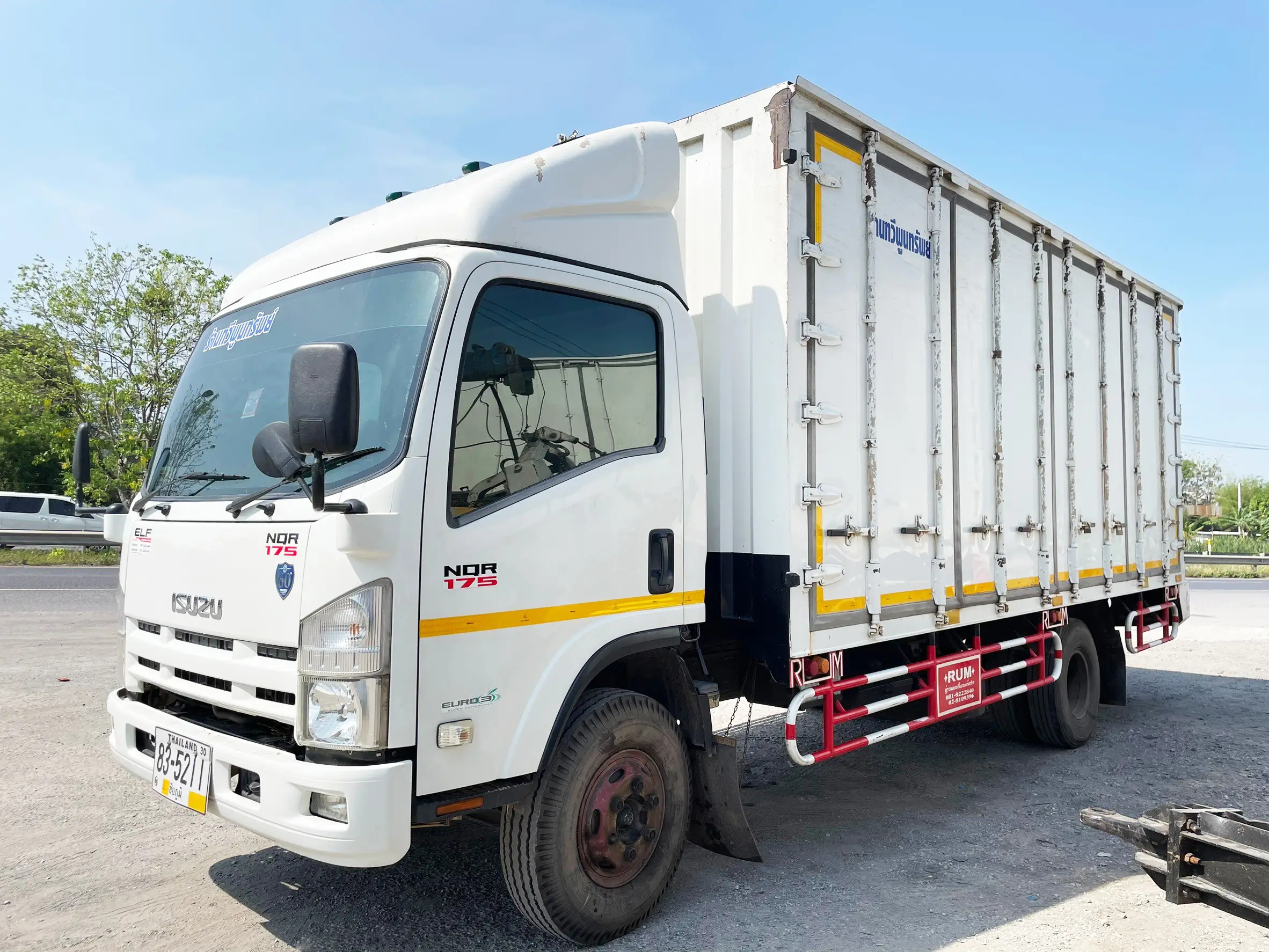 SUZU NQR75 175 แรง ปี 61 6 ล้อ ตู้บรรทุก