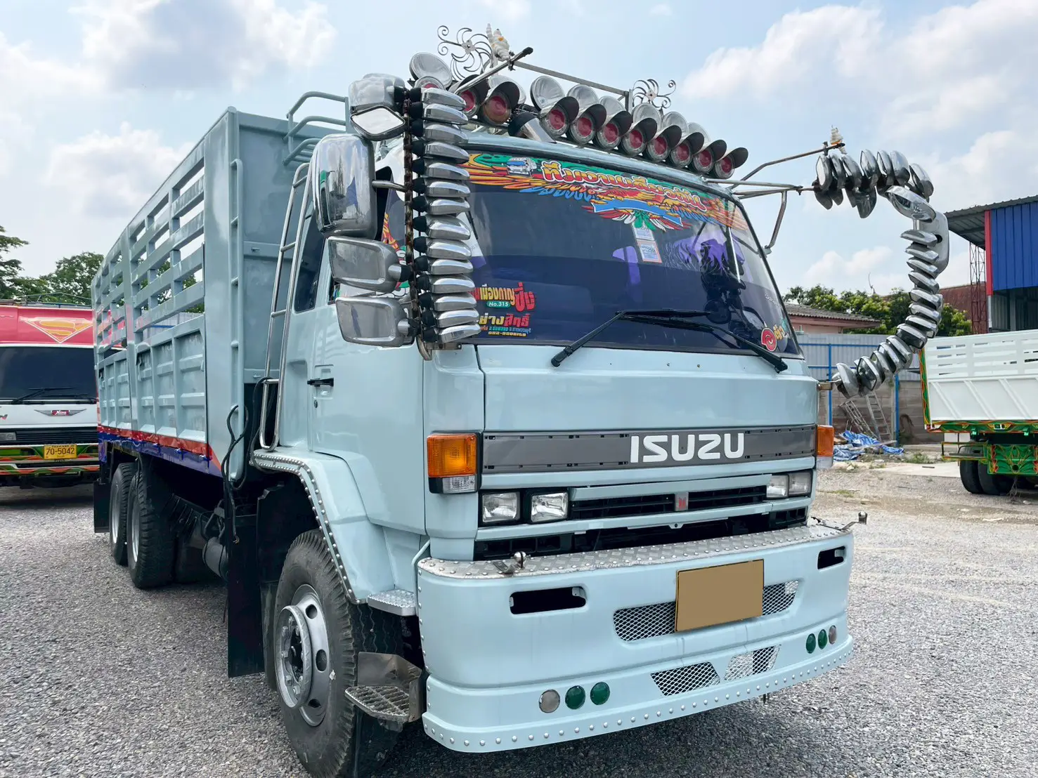 ISUZU FVM  195 แรง ปี 37 10 ล้อ