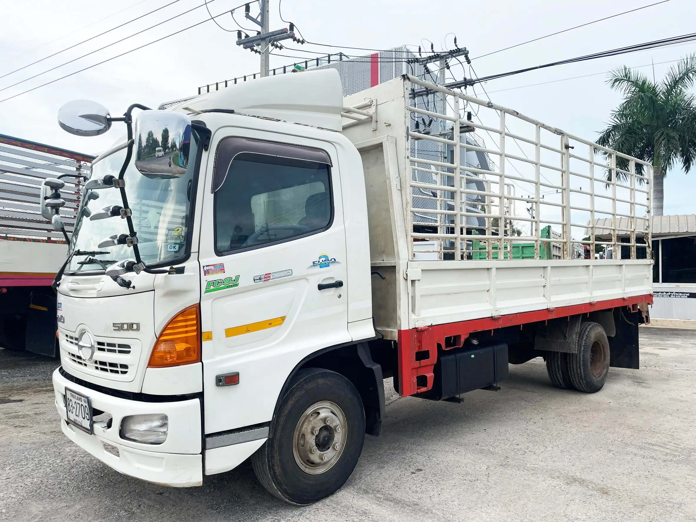 HINO FC4J รถ 6 ล้อคอก  190 แรง ปี 50