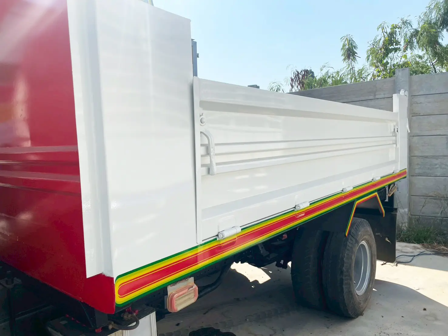 ISUZU NQR75 175 แรง ปี 49 6 ล้อดั้ม