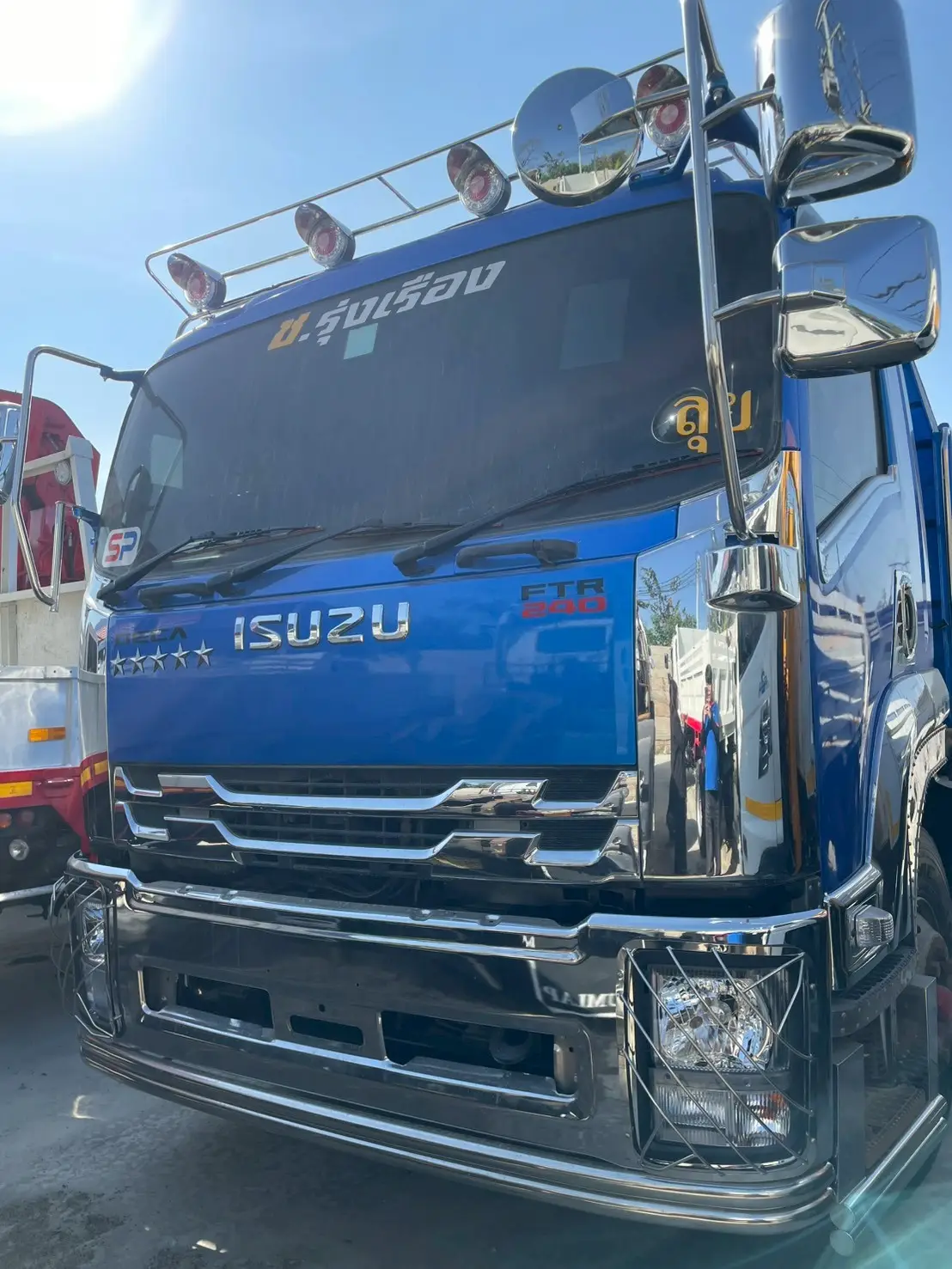 ISUZU FTR 240 แรง ปี 58 6 ล้อดั้ม