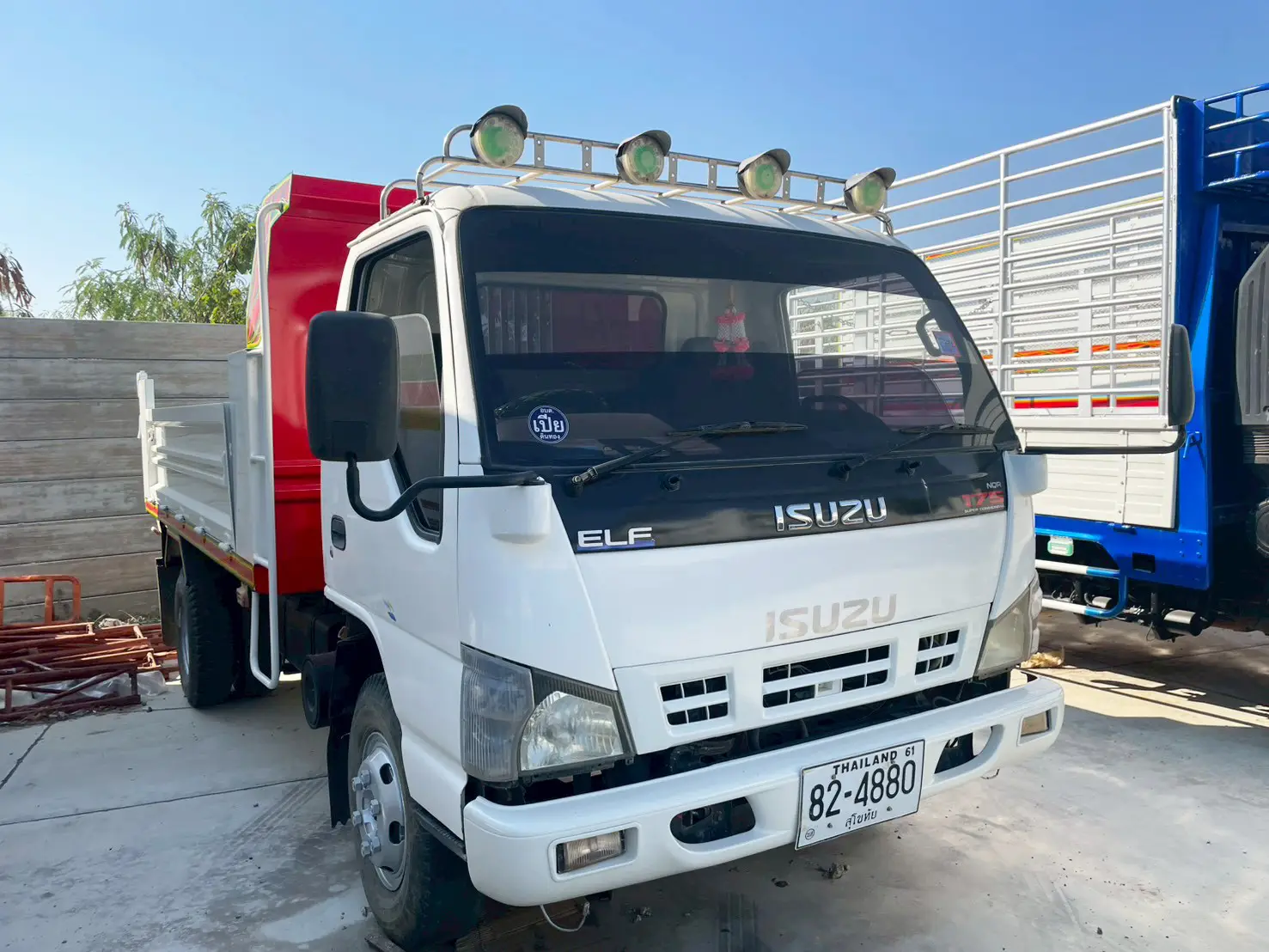 ISUZU NQR75 175 แรง ปี 49 6 ล้อดั้ม